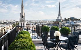 Four Seasons Hotel George v Paris